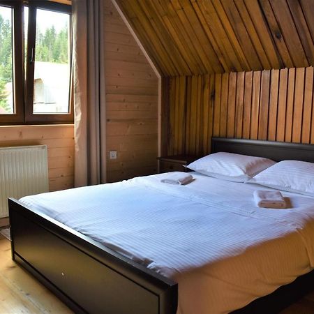 Srna Chalet - Rooms Žabljak Kültér fotó